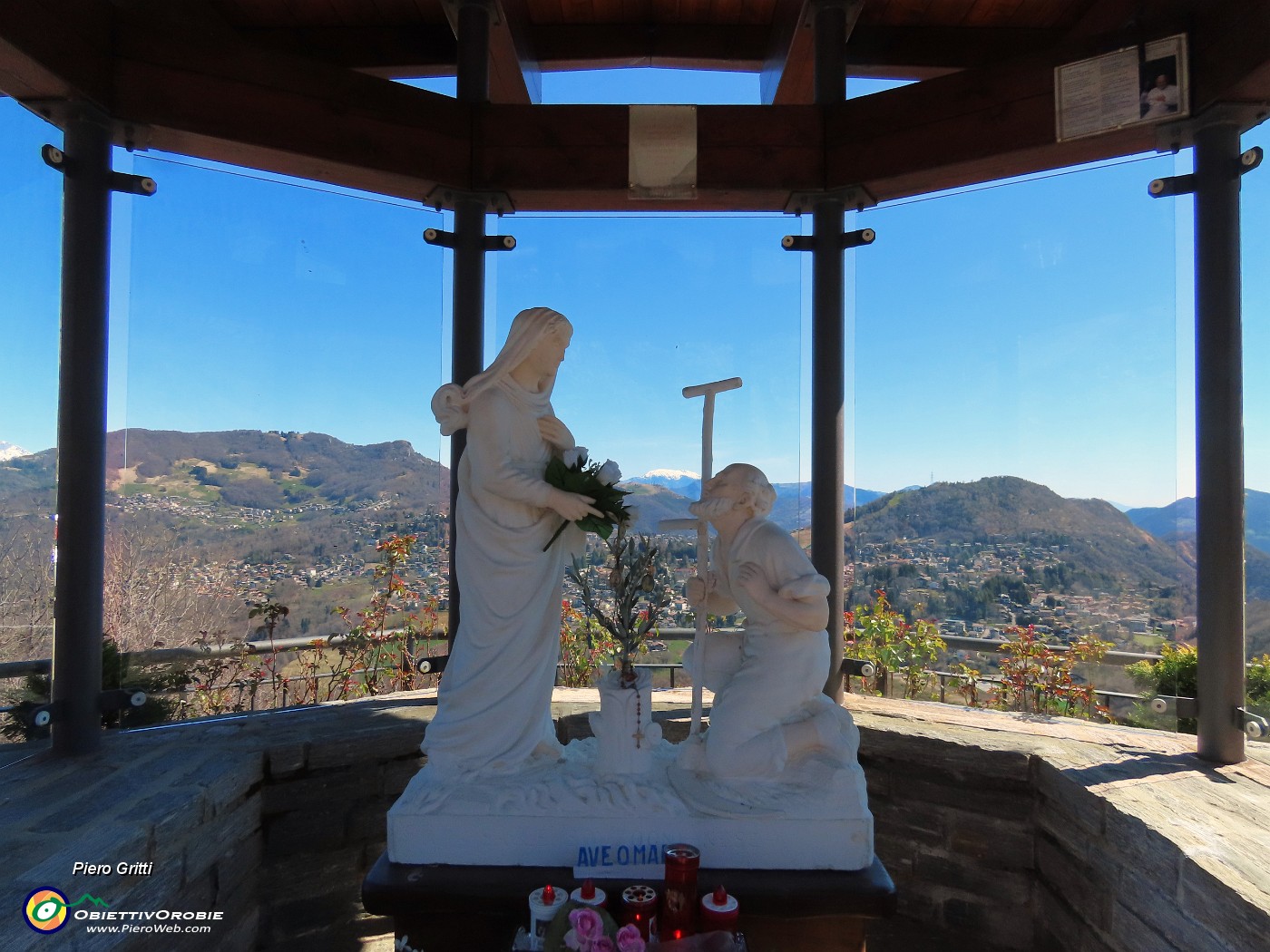74 Ripasso dal tempietto della Madonna del Perello poco sopra Salmezza.JPG